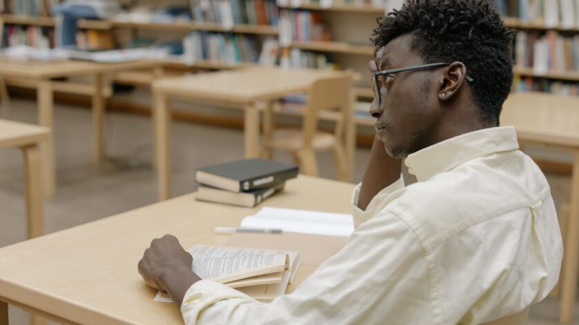 Photo by cottonbro studio