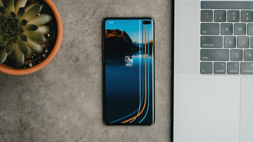 oyn37wdiu k Photo by PiggyBank