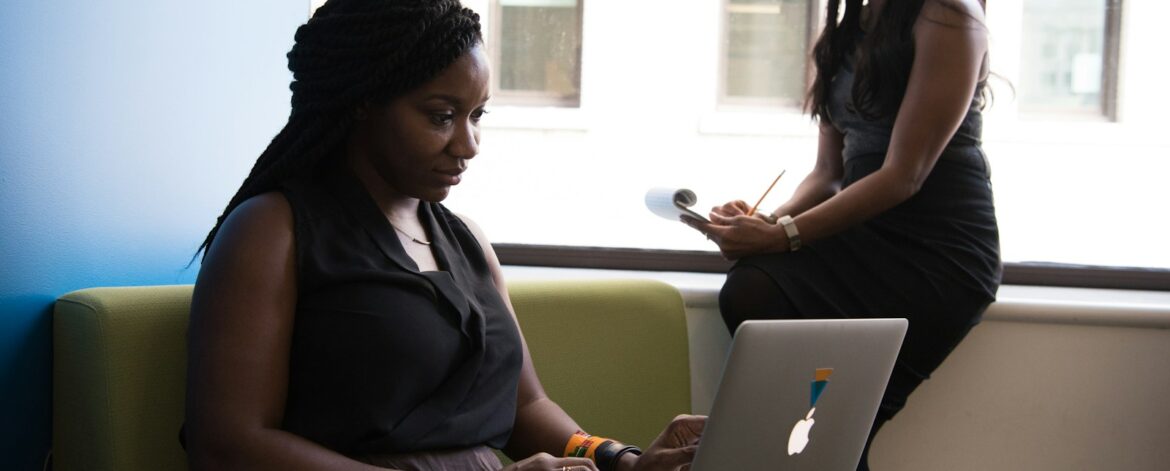 The Benefits of Upskilling and Reskilling in the Workplace: Why Continuous Learning Matters and How Managers Can Support Employee Growth