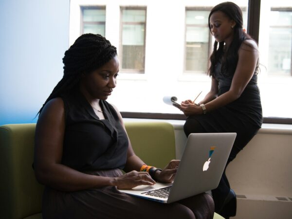 The Benefits of Upskilling and Reskilling in the Workplace: Why Continuous Learning Matters and How Managers Can Support Employee Growth